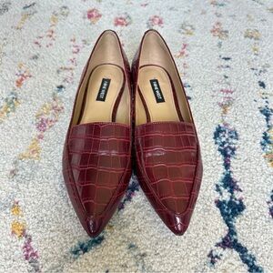 Nine West Abay Flat - red croc size 7